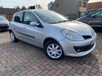 Renault clio 15 dci model rip curl airco 1 hands