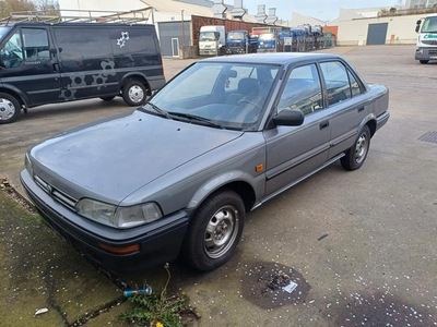 Toyota Corolla Automatic OLD SCHOOL! Benzine 64,000km