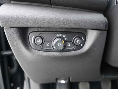 Opel Insignia 1.5 Turbo 140 Edition + GPS