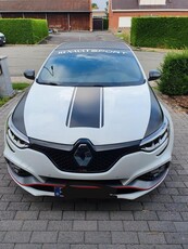 Megane rs trophy 300 pk