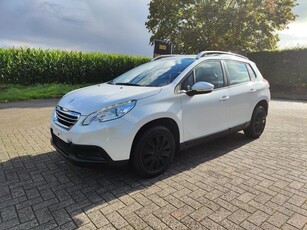 Peugeot 1.2 benzine nieuwemodel van eerste eigenaar. Gekeurd