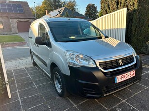 Peugeot partner uitmuntende staat Airco 3 pl. cruise control