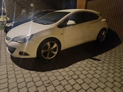Opel Astra GTC Euro5. 1400 essence 0499153977