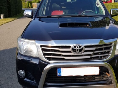 TOYOTA HILUX DOUBLE CABINE