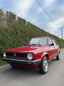 Volkswagen golf 1