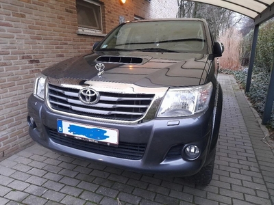 Toyota Hilux Double Cab 3.0 auto Amazonia