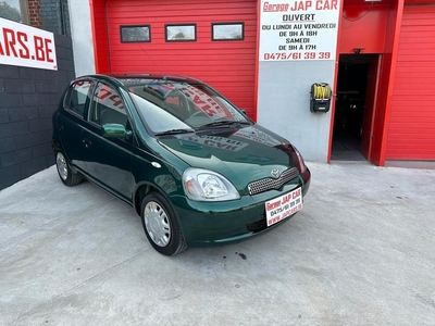 Toyota yaris 1000cc 86.000km