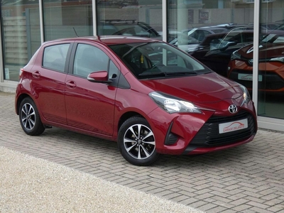 Toyota Yaris 1.5i BENZINE 111pk Airco - Alu velgen - Bluetoo