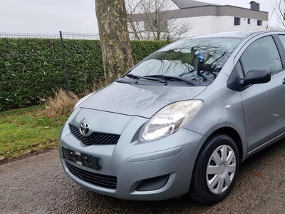 Très belle Toyota yaris, diesel , peux rouler