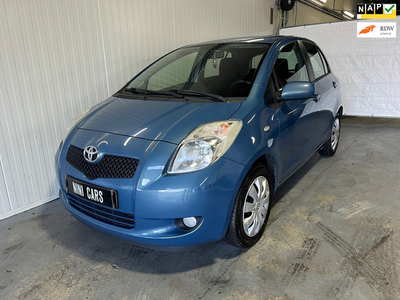 Toyota Yaris 1.3 VVTi Sol ZEER netjes 108.000NAP