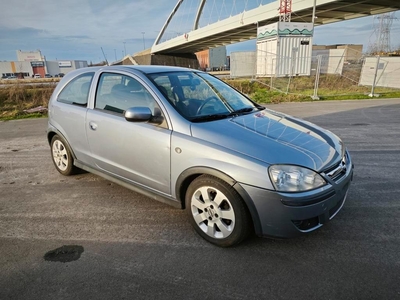 Opel Corsa/Benzine/ Euro 4/Automaat/ Gekeurd/