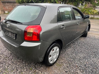 Toyota corolla ..2004..2ld4d diesel..airco..+_2300€