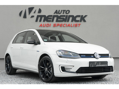 Volkswagen Golf 1.4 TSI GTE / Stof/ Adaptive Cruise Control/ Panoramadak/ Trekhaak/ 100kW (150PK)