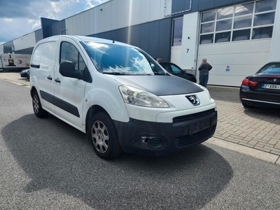 Peugeot Partner Euro 5 3 zit Garantie + Keuring