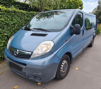 Opel Vivaro 2.5CDTi L2H1 2900 lichte vracht 6zit