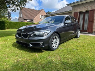 Prachtige BMW 116 I BENZINE