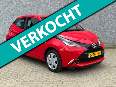 Toyota Aygo 1.0 VVT-i x-play-LageKM-2eEigen-Cruise-BT-Nap-APK