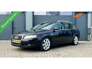 Audi A4 Avant 2.0 TFSI 200pk quattro Pro Line | Trekhaak | Stoelverwarming | Cruise | Xenon | Goed Onderhouden & Ketting v.v. ! |