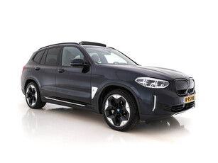 BMW iX3 High Executive 80 kWh [3-Fase] (INCL-BTW) *PANO | VERNASCA-FULL-LEATHER | HEAD-UP | DIGI-COCKPIT | FULL-LED | BLIND-SPOT | HARMAN/KARDON-AUDIO | SURROUND-VIEW | KEYLESS | DAB+ | MEMORY-PACK | TOWBAR | SPORTSEATS | 20''ALU*