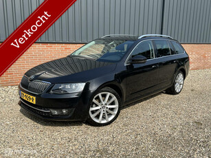 Skoda Octavia 1.0 TSI Xenon/Pano-Dak/Ecc/Camera/Trekhaak/