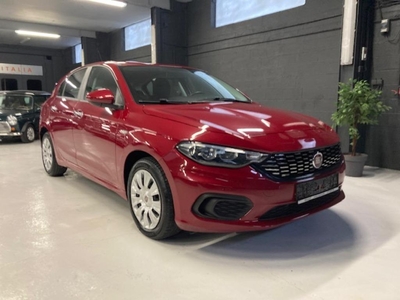 FIAT TIPO **VERSION LOUNGE** BOITE AUTO** 12 MOIS DE GARANT