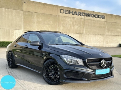 Mercedes CLA45 AMG Turbo 4-Matic 361pk! 7G-Tronic//Panorama