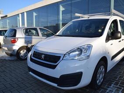 Peugeot e-Partner Tepee Full Electric Galicia 22.5 kWh