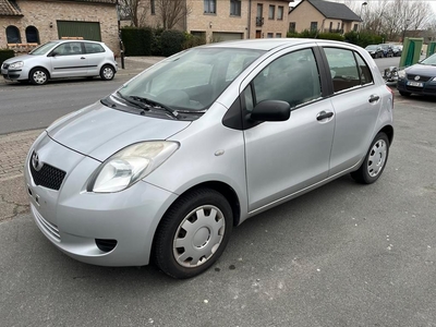 Toyota Yaris 1.0 Essence ⛽️ Airco 0485301548