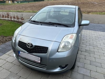 Toyota Yaris 1.3 VVTI luna pack