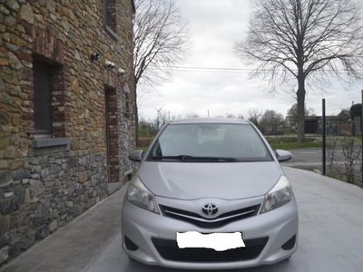 toyota yaris comfort 2012