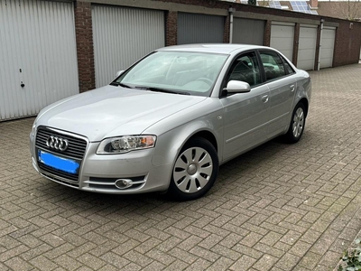 Audi A4 1.6 Benzine 2006 - 129.000km