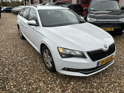 Skoda Superb Combi 1.6 TDI Style Business