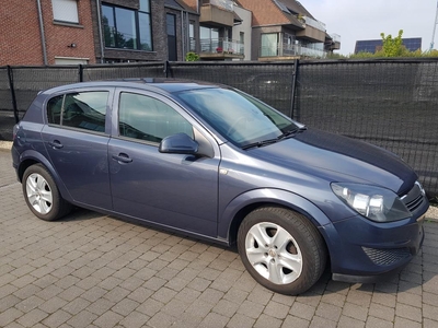 Opel Astra 1.7 CDTI. Goede staat. Van 2011. Euro 5.