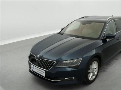 Skoda Superb 1.6 CR TDi Style BI-XENON / NAVI / CUIR