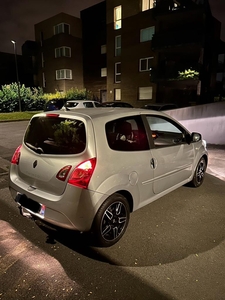 Twingo 2 1.2 16V 75