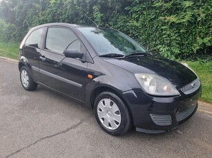 Ford fiesta 1.3 i Benzine 130 000 km gekeurd voor verkoop