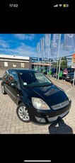 Ford fiesta essence