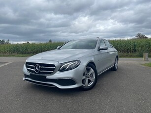 Mercedes-Benz - E220d - Sportstyle - Open dak - Camera - Tre