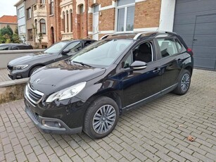 Peugeot 2008 1.2i benzine, 109km