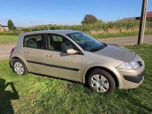 RenAulT MegAne 1.4 16v