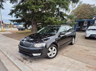 Skoda octavia 1.6TDI EURO 6 Navi cruise control v zetels