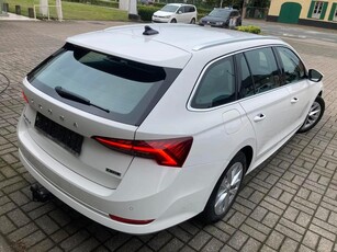 Skoda Octavia COMBI 110tsi MHEV -AUTOMAAT -GPS -Half LEDER -