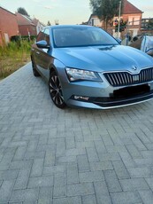 Skoda Superb 150 pk benzine