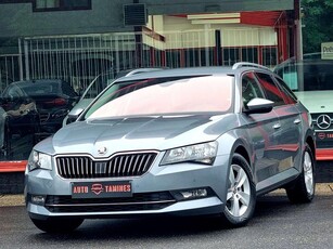 Skoda Superb 2.0 CR TDi DSG / 1er Main / TVAC / Navi / Camer