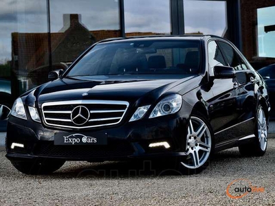 Mercedes-Benz E 250 AMG PAKKET*LEDER*GPS*XENON*PDC*TREKHAAK*LED*