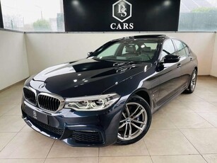 BMW SERIE 5 530 e* GARANTIE + PACK M + TOIT OUVRANT + FULL *