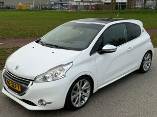 Peugeot 208 1.6 THP Allure PANO/NAVI/PDC