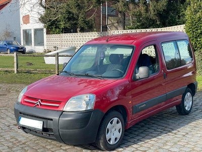 Citroen Berlingo 1.4 Benzine 150.000km 2006 start rijd goed