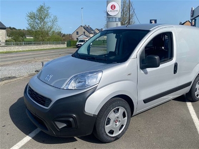 FIAT FIORINO 1.3 mjet 80cv 2/pl utilitaire NEUF CARPLAY CLIM