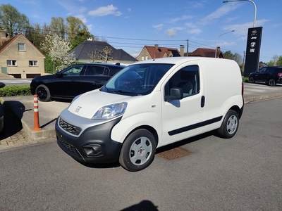 Fiat Professional Fiorino CARGO SX 1.3MJT 80PK * AIRCO * NA